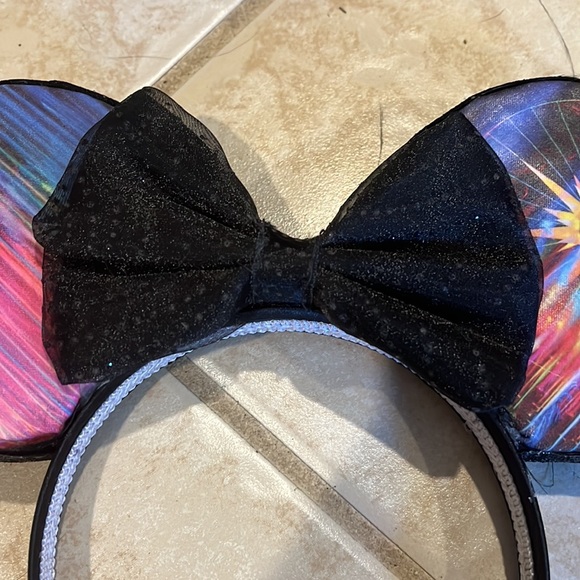 Handmade World Of Color Ears - Picture 2 of 4
